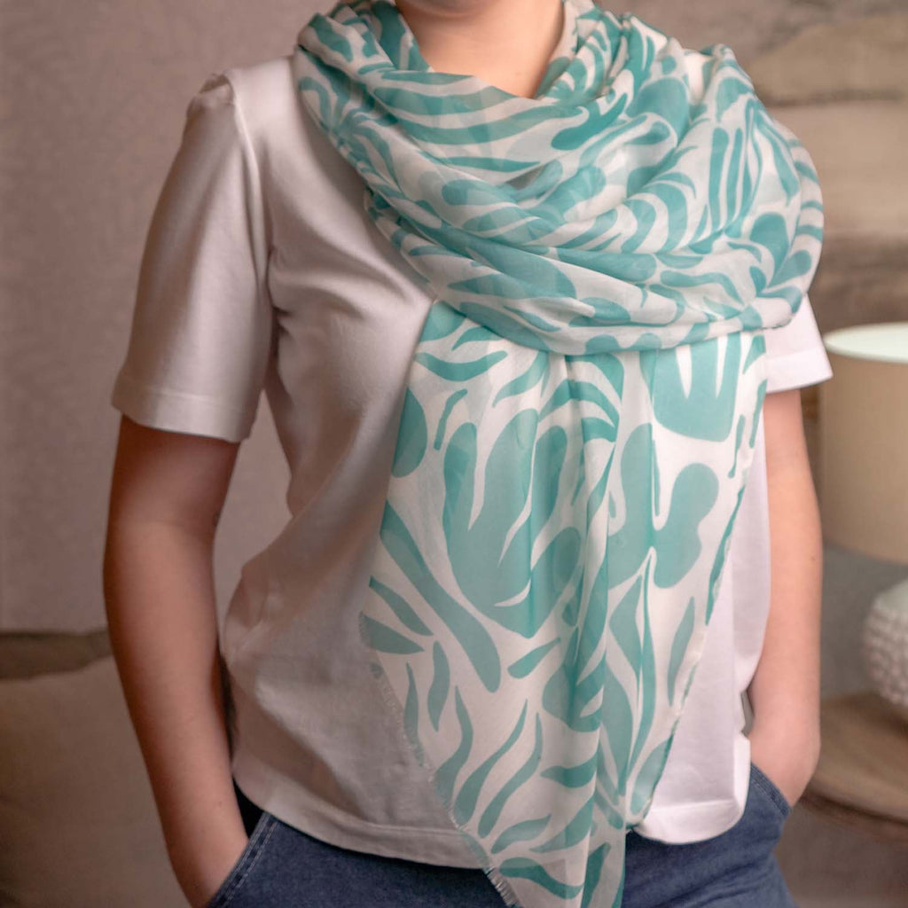 LIGHTWEIGHT SCARF FLORAL PRINT GREEN