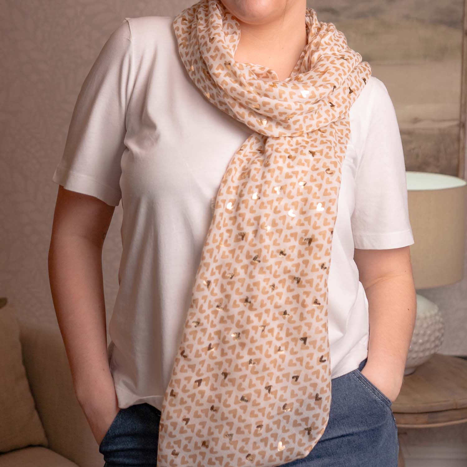 LIGHTWEIGHT SCARF METALLIC HEARTS CREAM