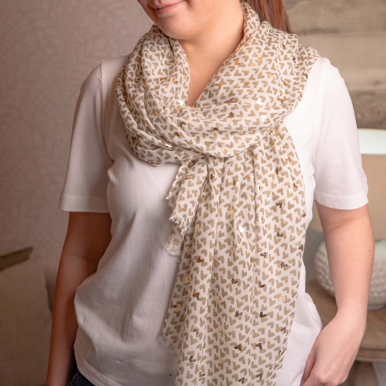 LIGHTWEIGHT SCARF METALLIC HEARTS GREEN