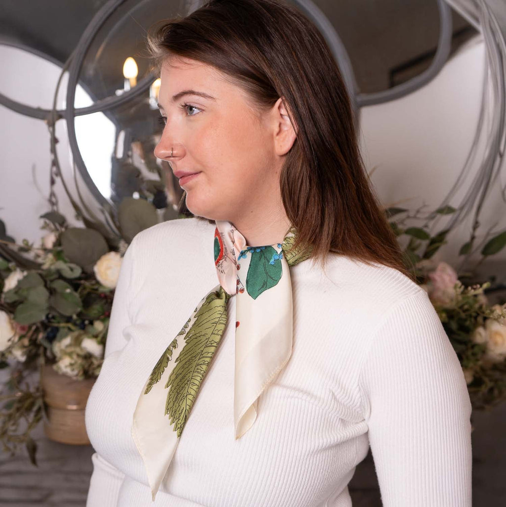 SATIN NECKTIE TROPICAL FLORAL CREAM