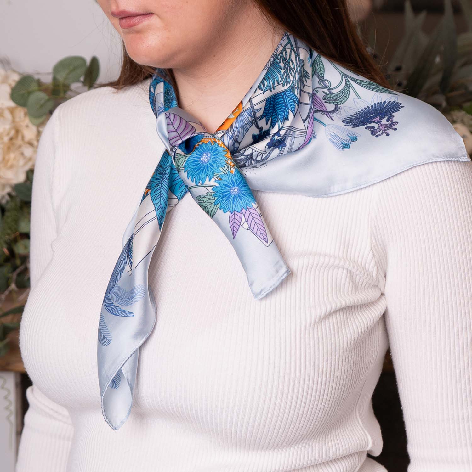 SATIN NECKTIE WILD FLOWERS BLUE