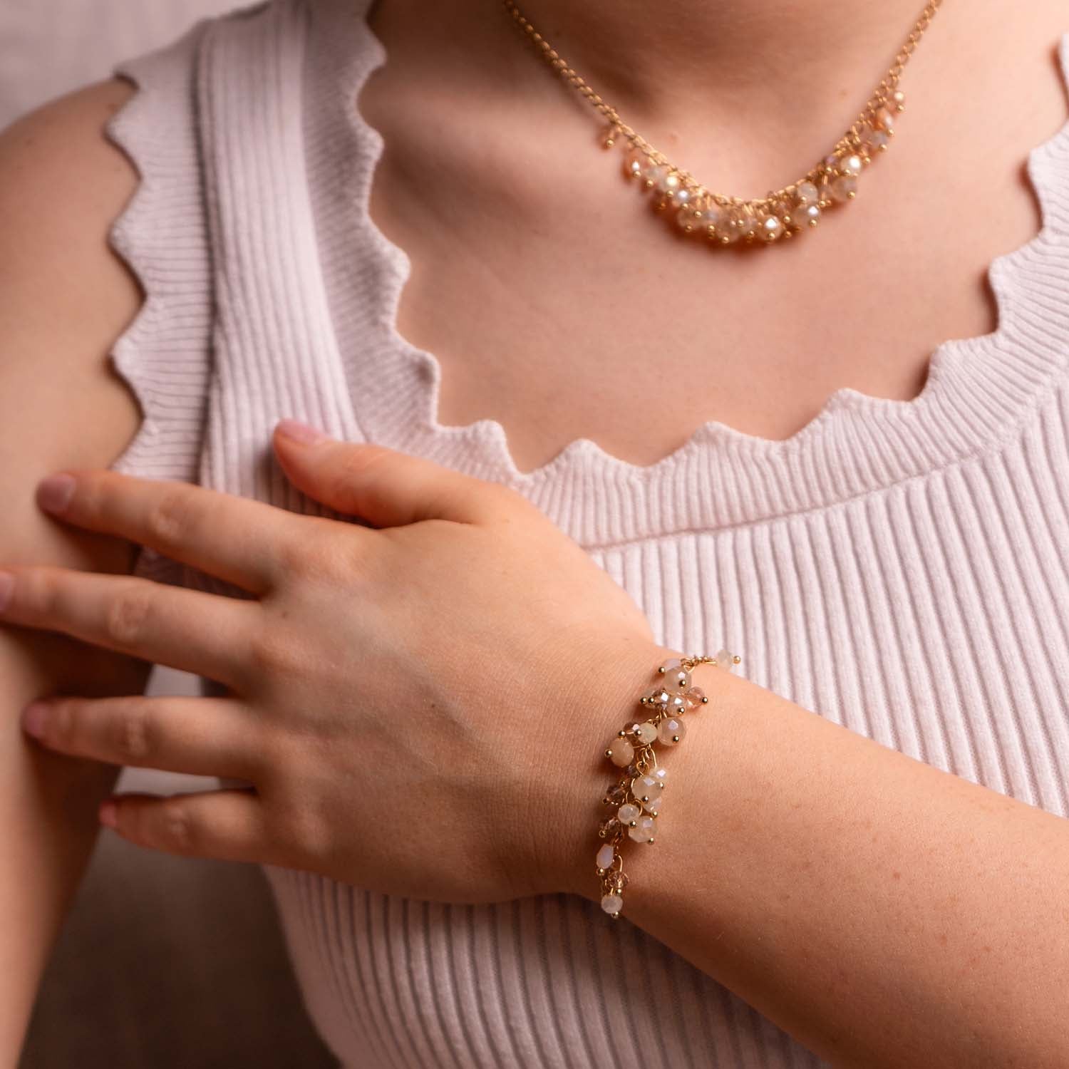 BRACELET HANDMADE NEUTRAL GLASS BEADS 14K GOLD PLATED