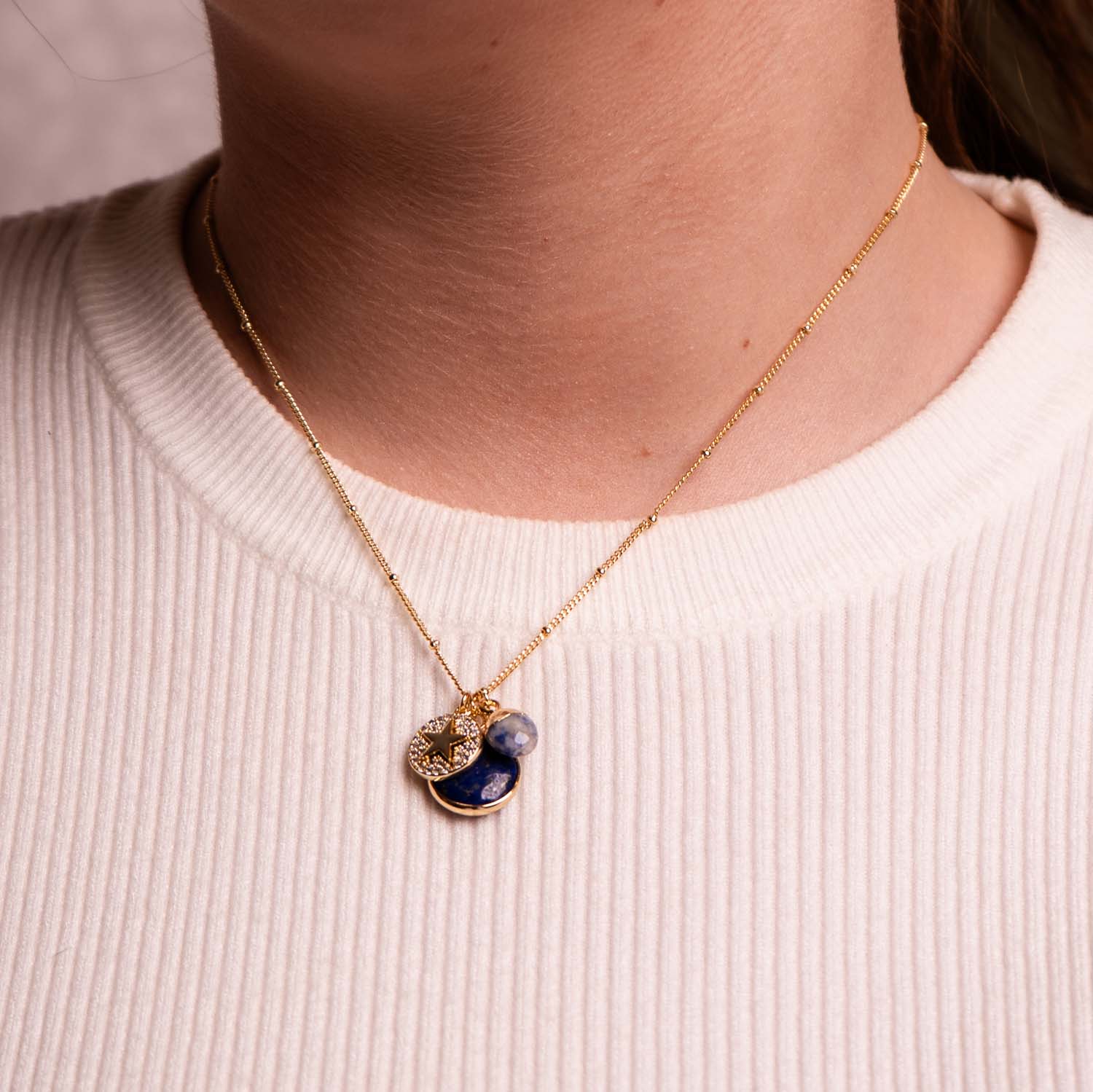NECKLACE GEM SLICE ROUND TRIPLE CHARMS SODALITE 14K GOLD PLATED