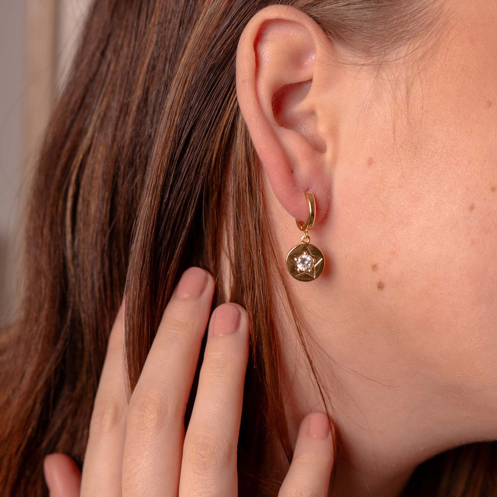 EARRING CLEAR CRYSTAL STAR DETAIL GOLD PLATED