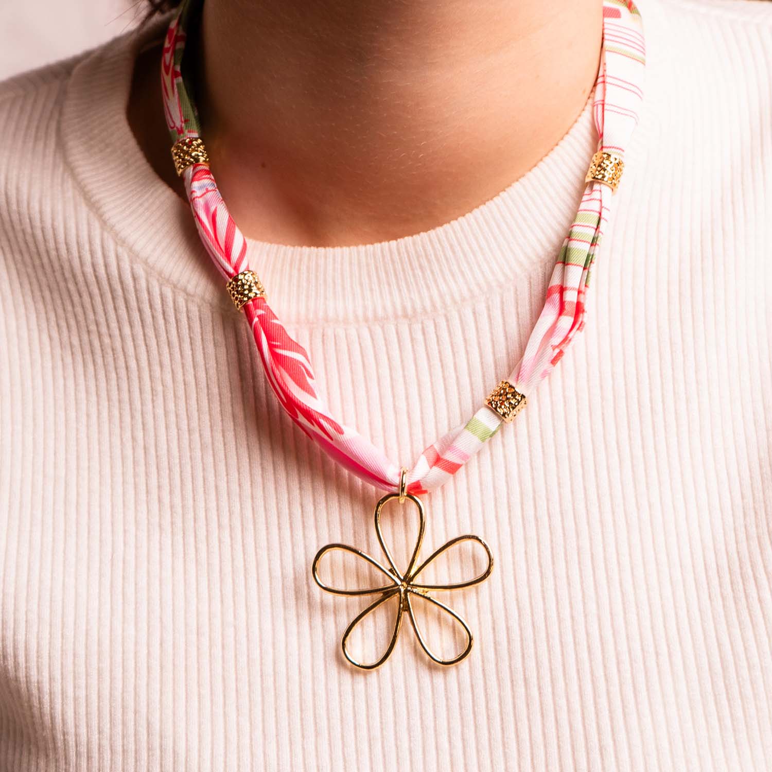TWILLY NECKLACE OPEN FLOWER PENDANT 14K GOLD PLATED