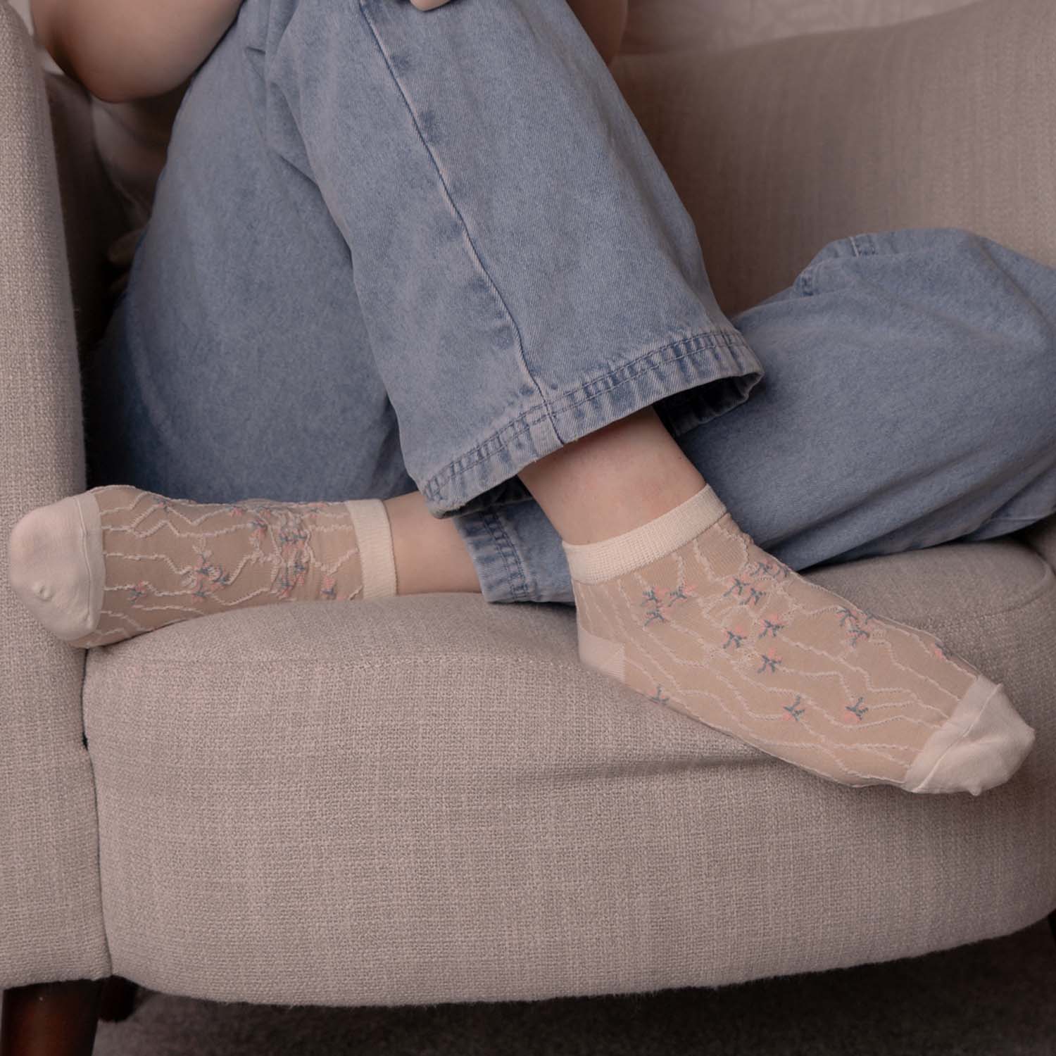 WOMENS COTTON FLORAL TRAINER SOCKS SET OF 5 ASSORTED