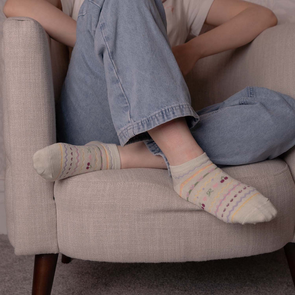 WOMENS COTTON CHERRY TRAINER SOCKS SET OF 4 ASSORTED